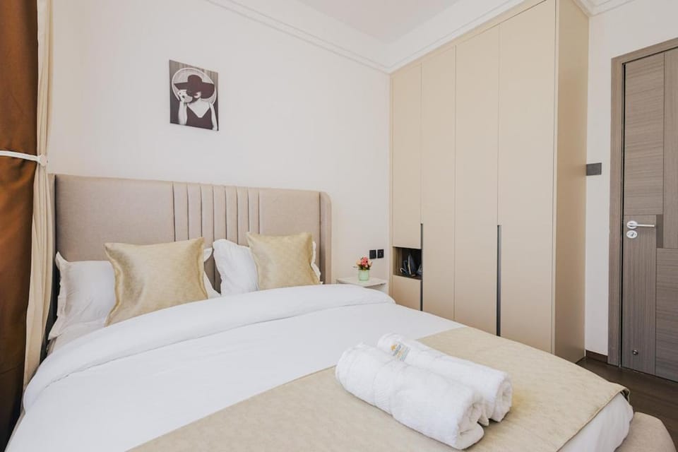 Bright and Airy Space 1BR Kilimani Walk to Yaya Apartment in Nairobi