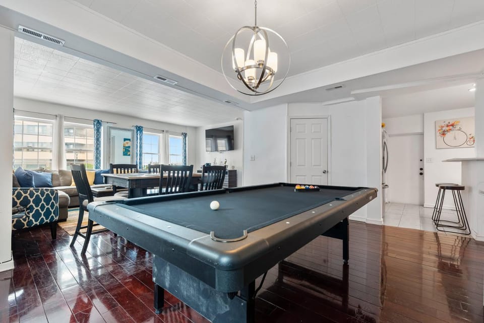 13Bed 7Bath Beach Home House in Ventnor City