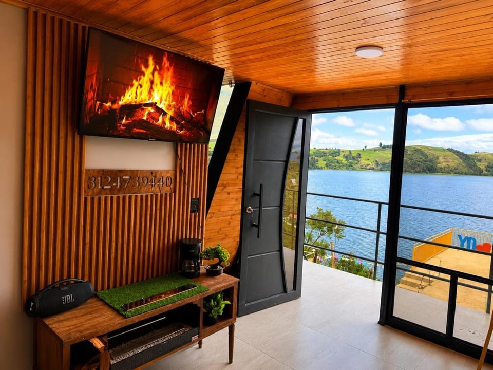 Lago de Tota GALAMPLAY lodge Chalet in Boyaca