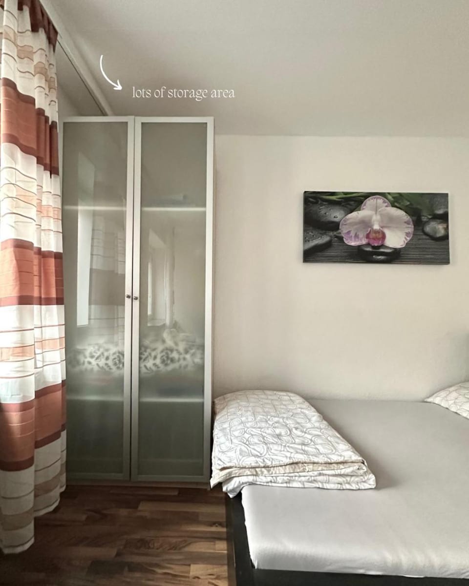 950m to Cathedral, Central Ground Floor Apartment Apartment in Cologne