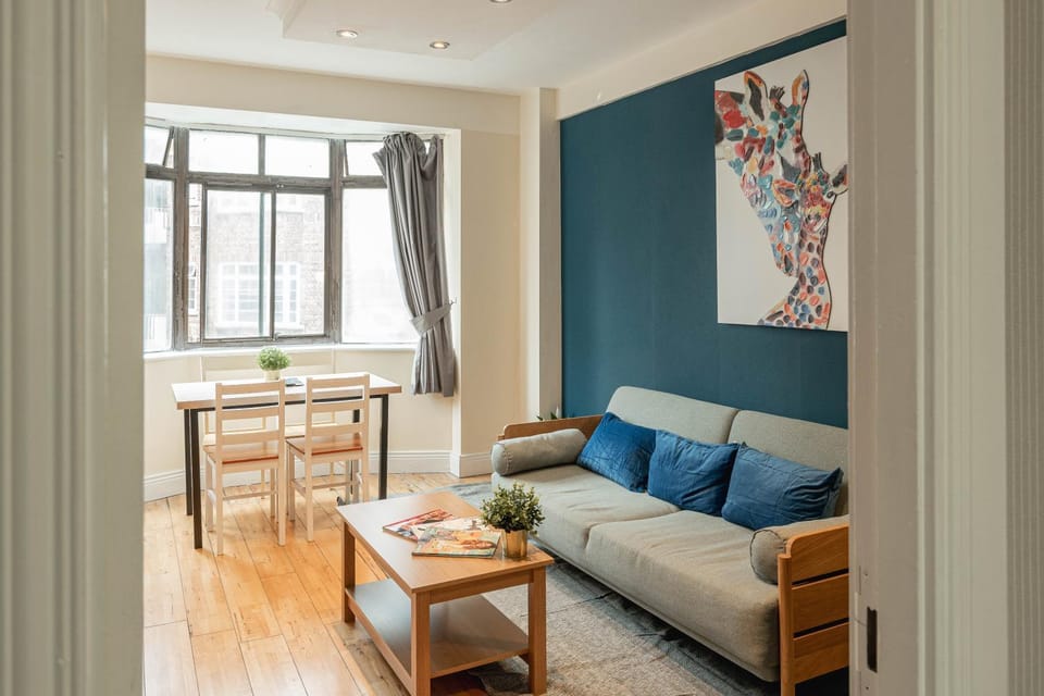 Bright 1 Bed Flat in Marble Arch 4th Floor Apartment in City of Westminster