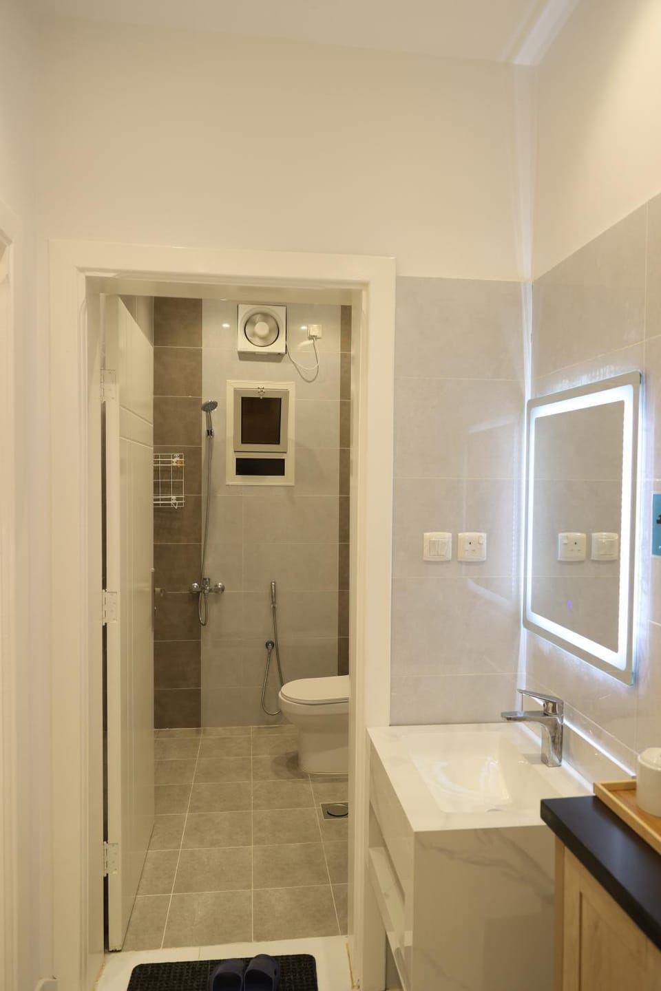 Shower, Toilet, Bathroom