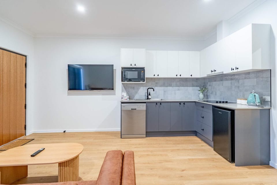 Ropa Accessible Suite - Luxe Stay in Dubbo Apartment in Dubbo