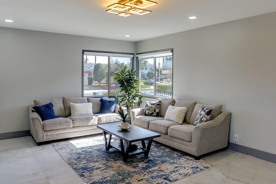 Work & Play! Home 5 Mi to Huntington City Beach House in Westminster