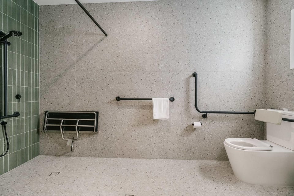 Ropa Accessible Suites - Luxe Stay in Dubbo Apartment in Dubbo