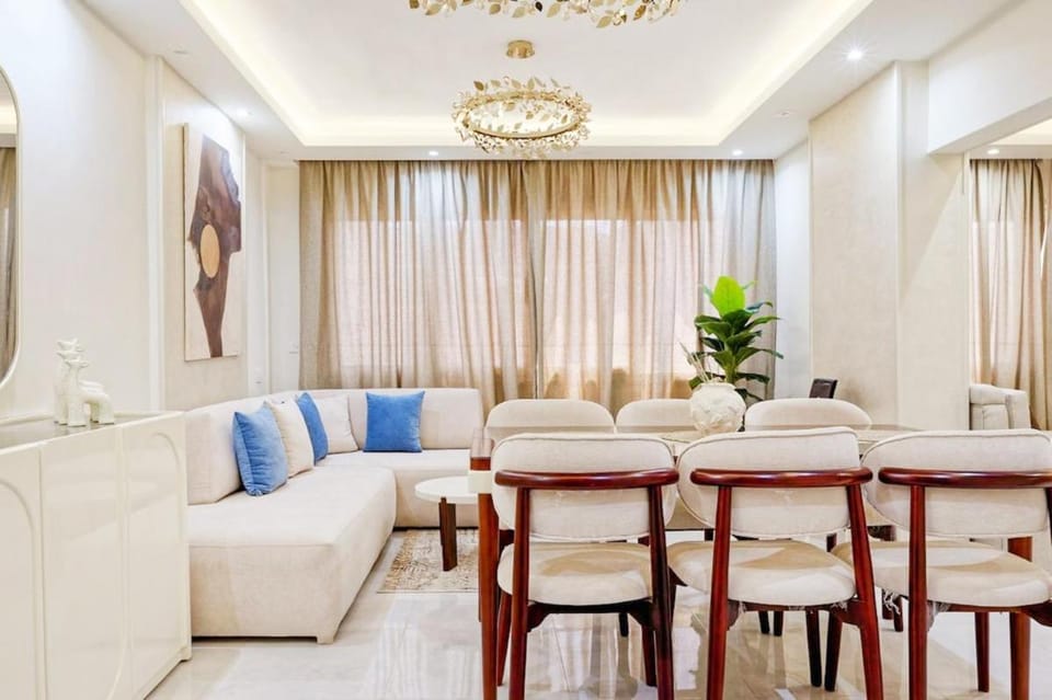 Sheraton 2BDR Metropolitan 5 mins to CAI Airport Apartment in Cairo Governorate