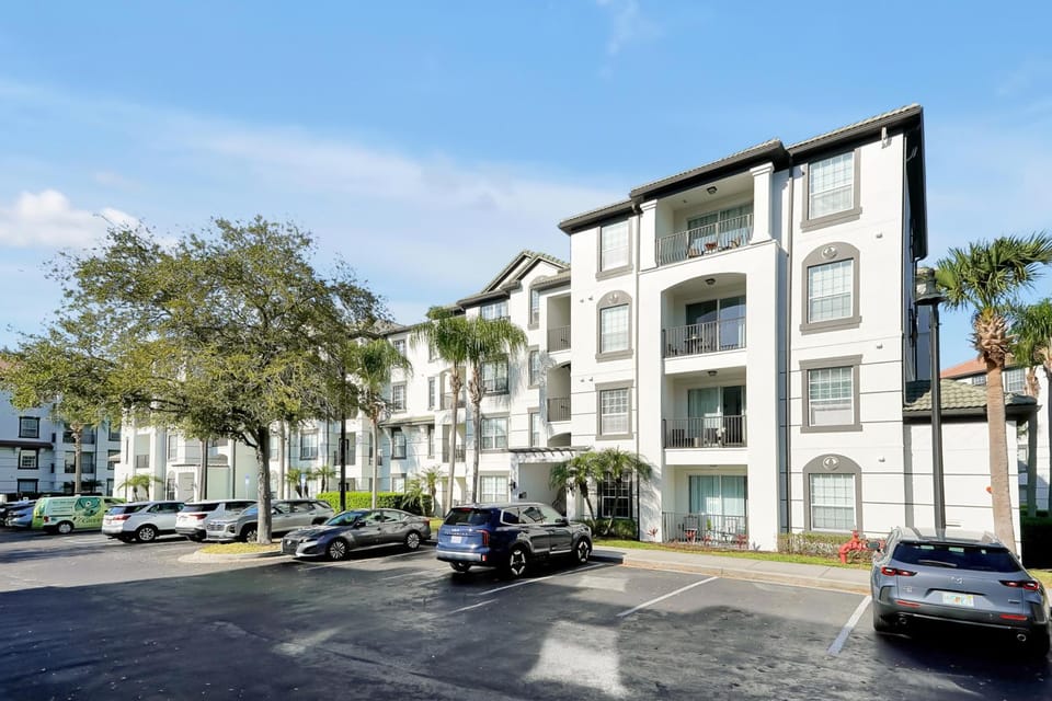 Property building, Day, Parking