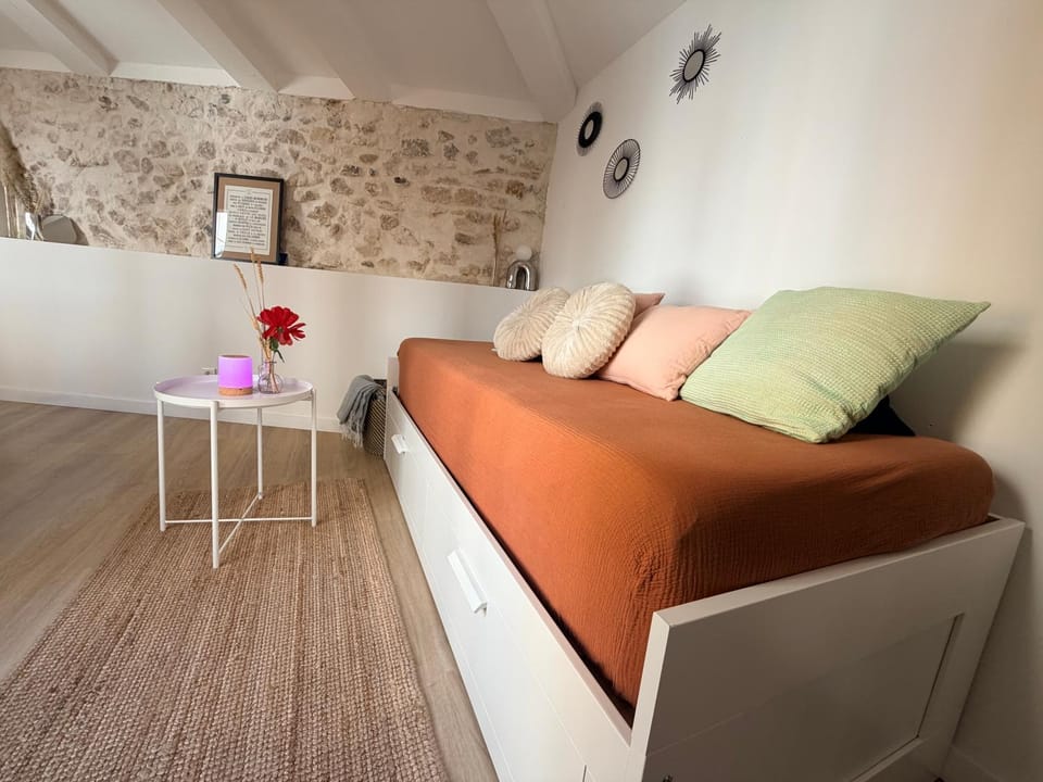 Aix-en-Provence - Studio hyper centre Neuf avec Clim Apartment in Aix-en-Provence