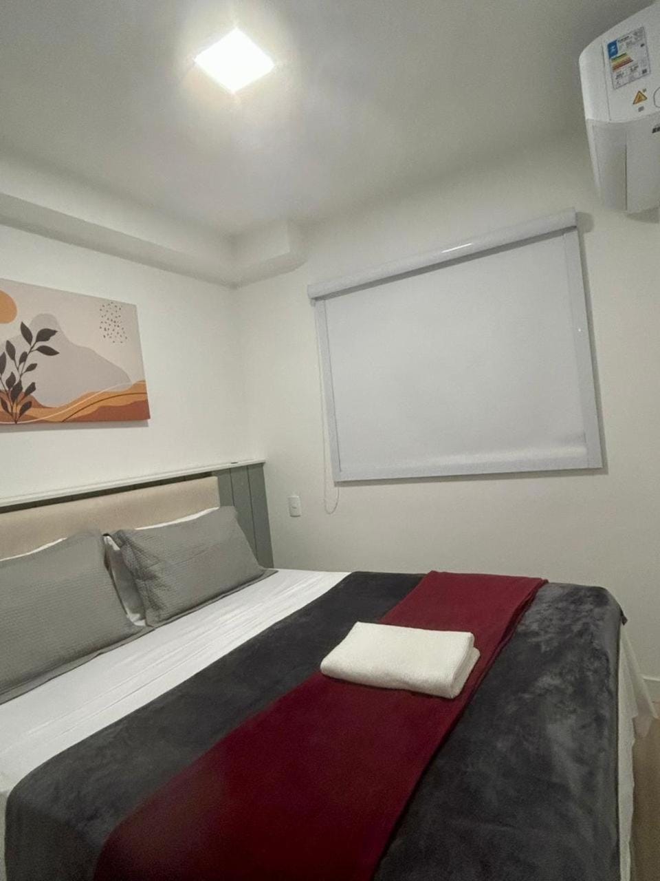 Bed, Photo of the whole room, Bedroom, towels, air conditioner