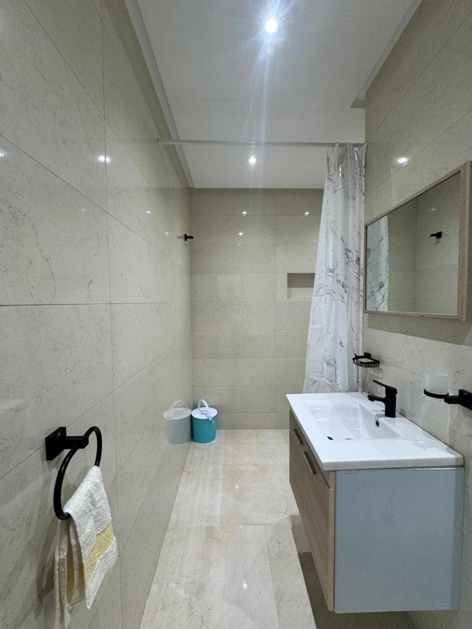 Toilet, Property building