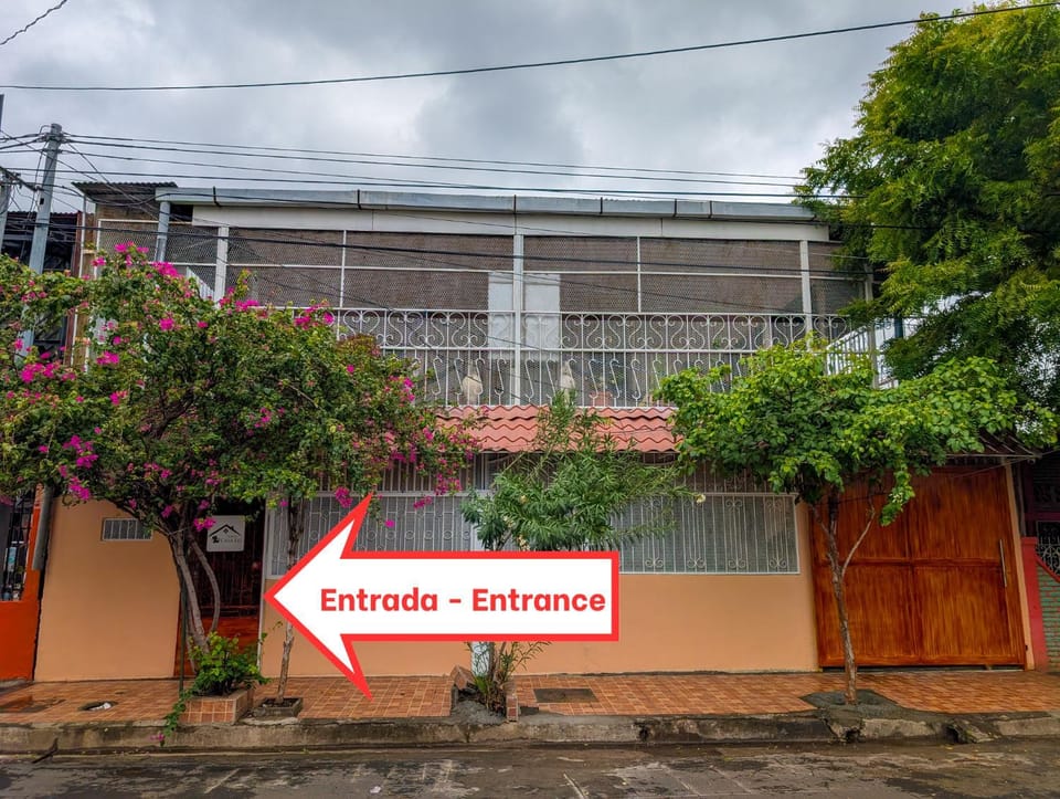 Property building, Facade/entrance