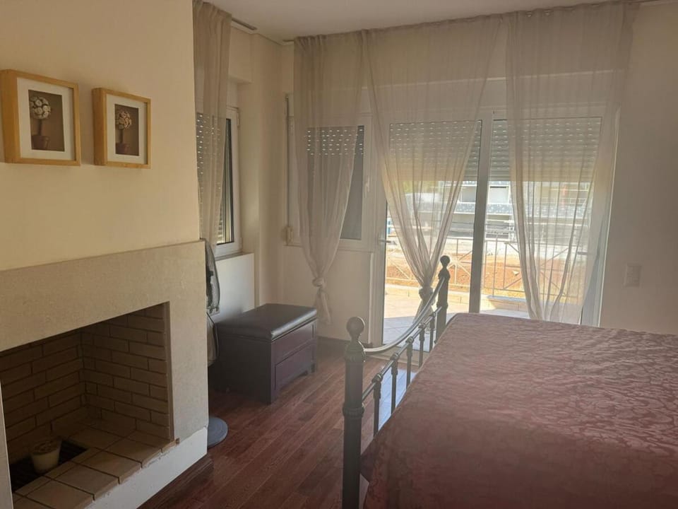 Lagonisi Beach Villa Villa in East Attica Regional Unit, Greece