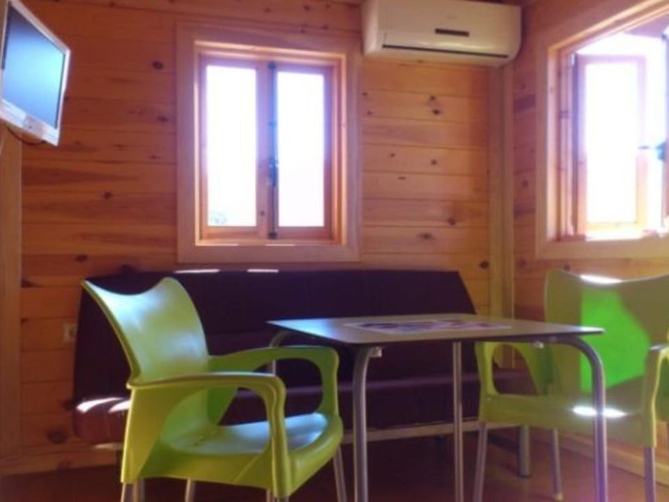 Bungalow confortable avec terrasse - API-1-52-1827 Campground/ 
RV Resort in Sierra de Cádiz