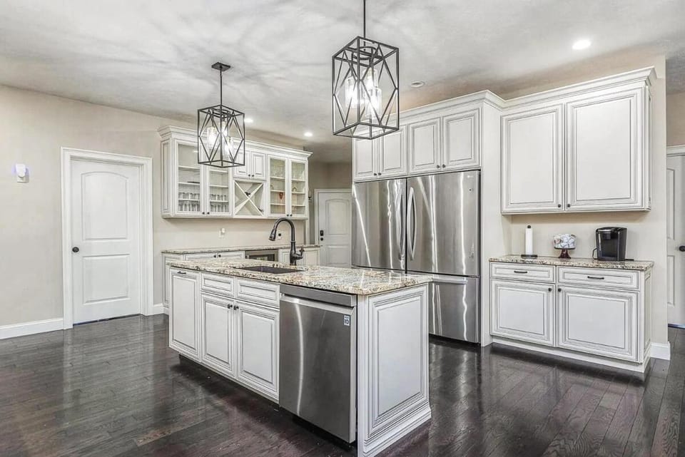 OOB Oasis - 5BR Home w Private Pool Near Beach House in Old Orchard Beach