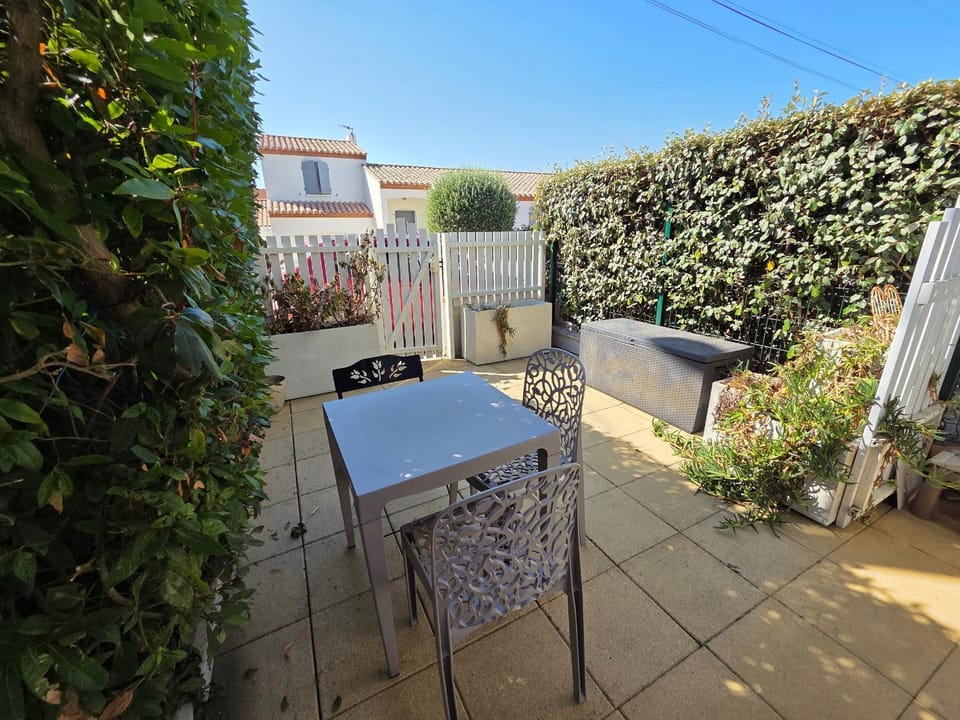 Maisonnette proche plage, 4 pers, parking privatif - FR-1-194-455 House in La Tranche-sur-Mer