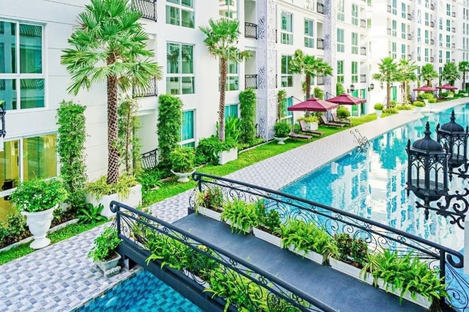 City Garden Lagoon Pool Apartments with Balcony Pattaya Apartment in Pattaya City