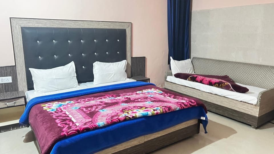 Krishna Holiday Guest House Bed and Breakfast in Himachal Pradesh