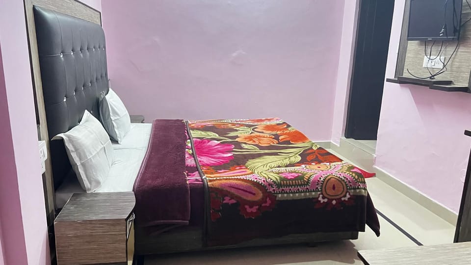 Krishna Holiday Guest House Bed and Breakfast in Himachal Pradesh