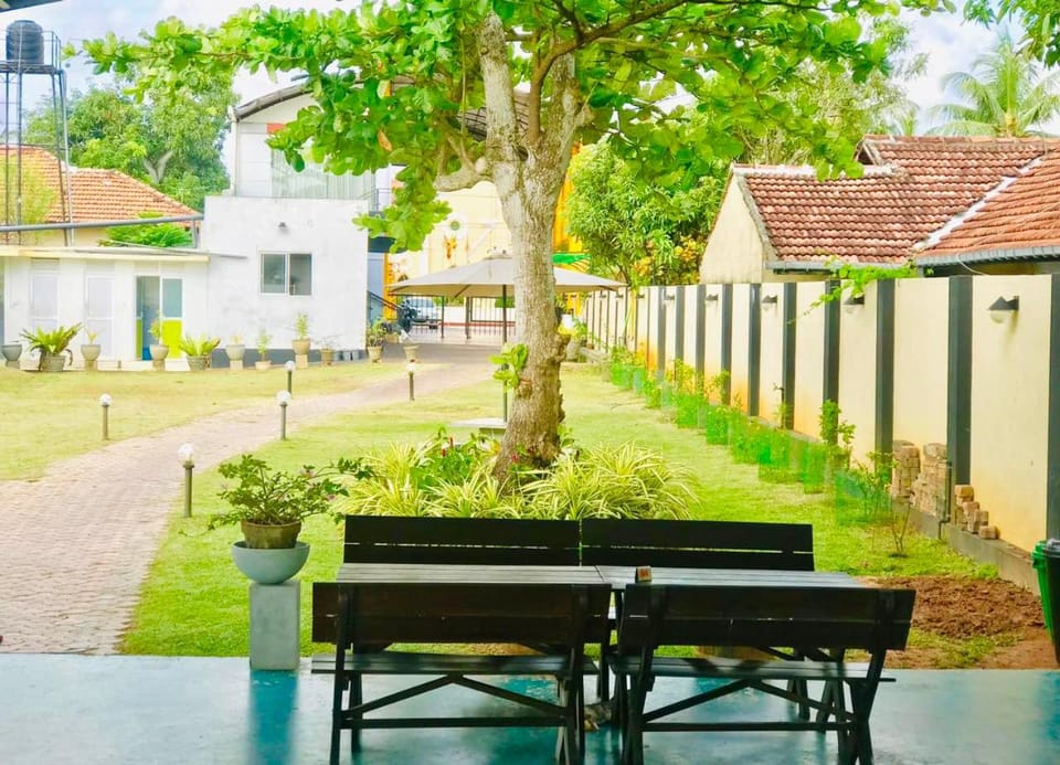 Tramonto Air Port Lagoon Resort Resort in Colombo