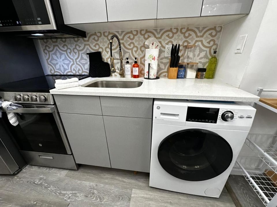 JC Central Stylish Stay Near Manhattan 1A Apartment in Hoboken