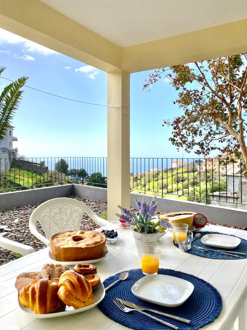 BBQ facilities, Sea view, Family