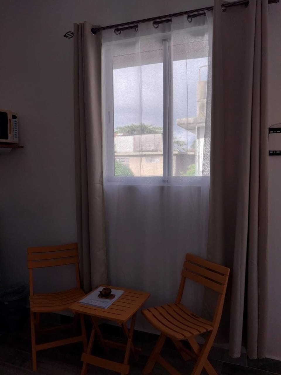 Chambre nº1 agréable, lumineuse et moderne Bed and Breakfast in Savanne District, Mauritius