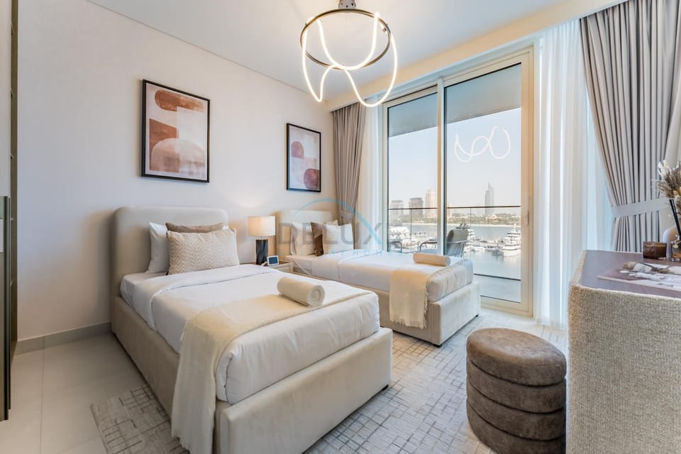 Bed, View (from property/room), Photo of the whole room, Bedroom