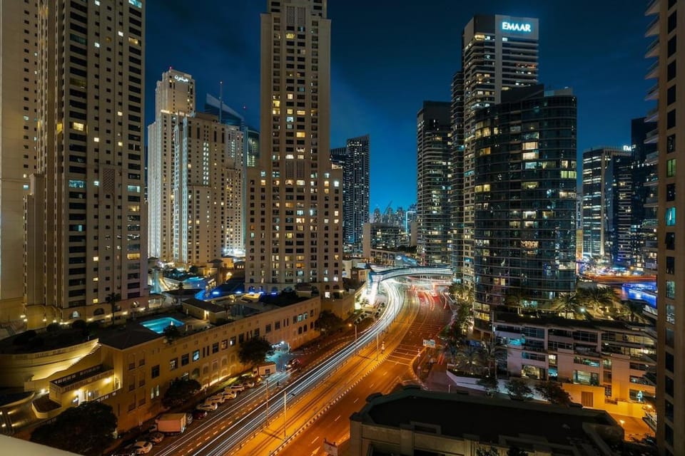 FIRST CLASS 1BR Luxury Marina View Escape Apartment in Dubai