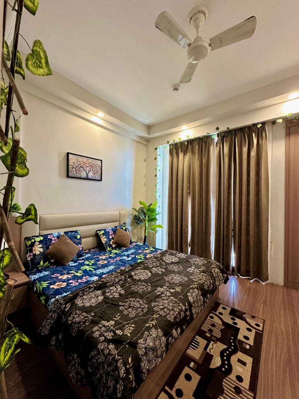 omaxe ITC studio apartment alpha 2 Bed and Breakfast in Haryana
