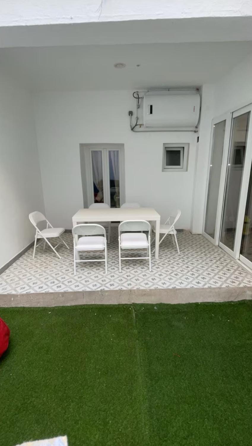 Habitación con baño privado Bernardo 1 Bed and Breakfast in Alicante