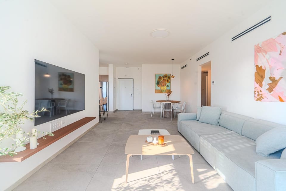 TV and multimedia, Living room, air conditioner