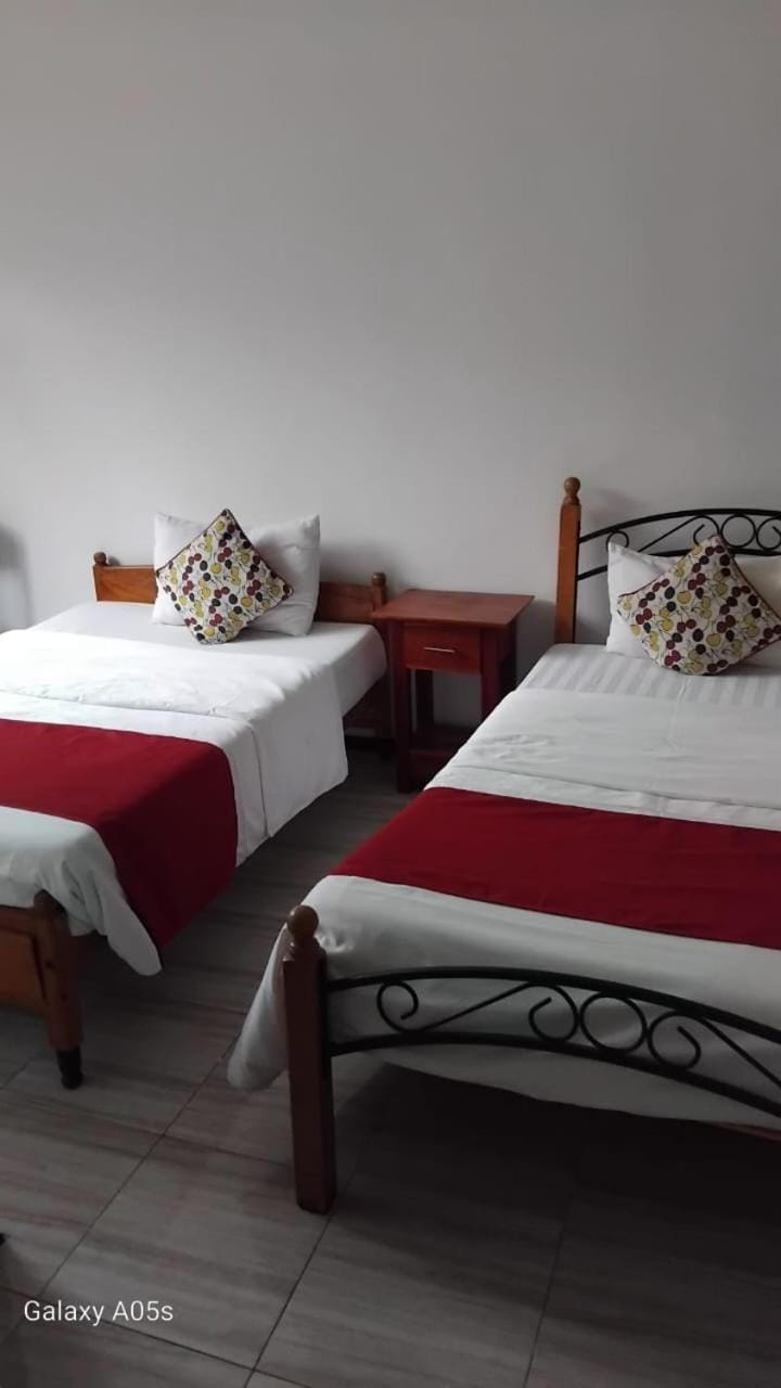 New Vacation Villa Bed and Breakfast in Nuwara Eliya