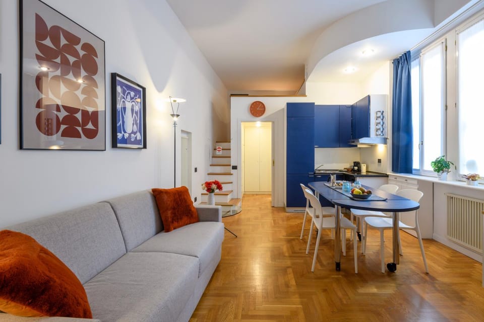 Kitchen or kitchenette, Photo of the whole room, Dining area