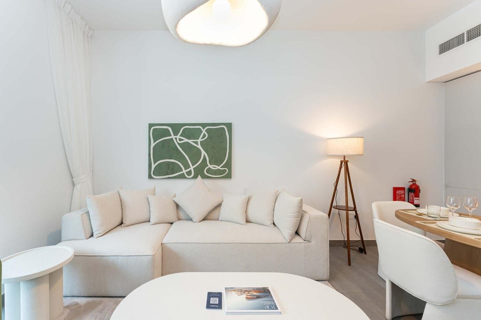 Living room, Seating area, Dining area, air conditioner