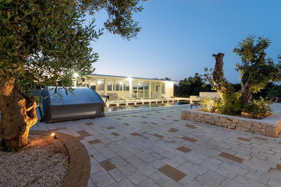 Property building, Swimming pool