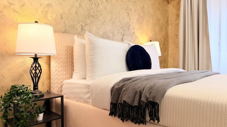 Bed, Bedroom