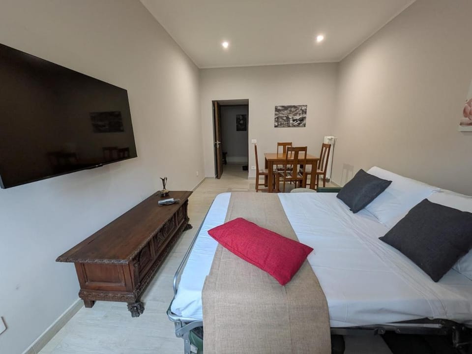 TV and multimedia, Living room, heating, air conditioner