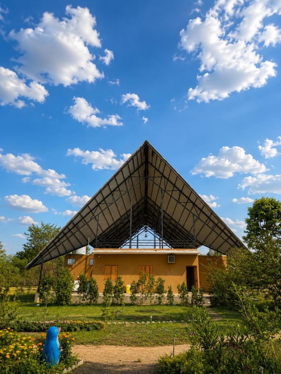 The Lazymojo Nature lodge in India