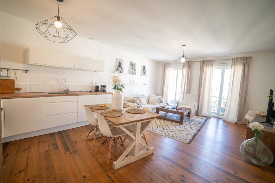 Living room, Dining area, kitchen