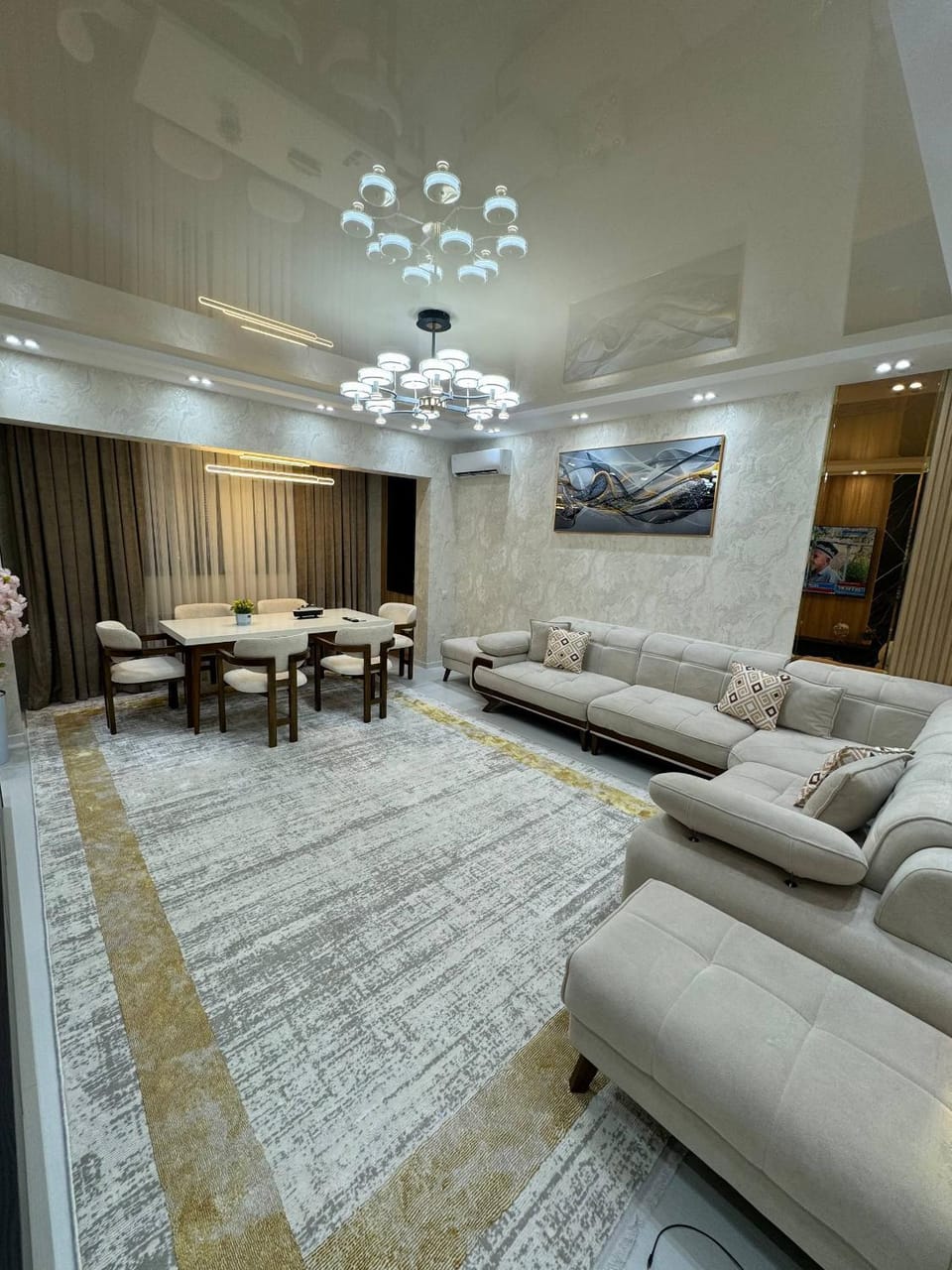 Living room, Seating area