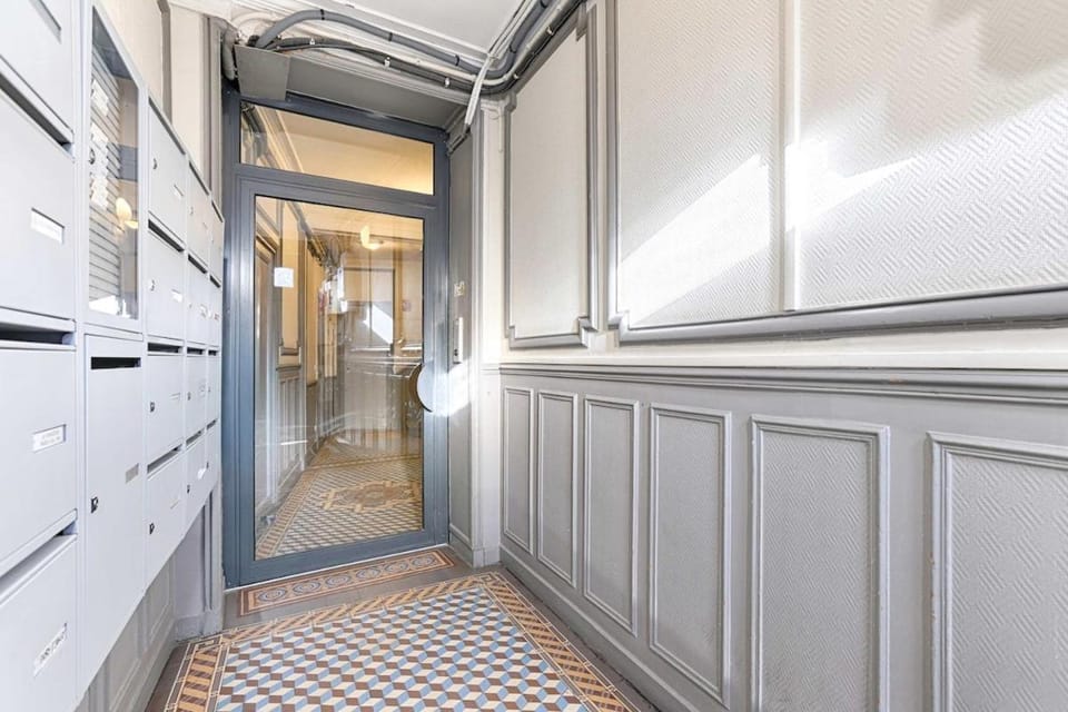 2BR Montmartre Chapelle Apartment Apartment in Paris