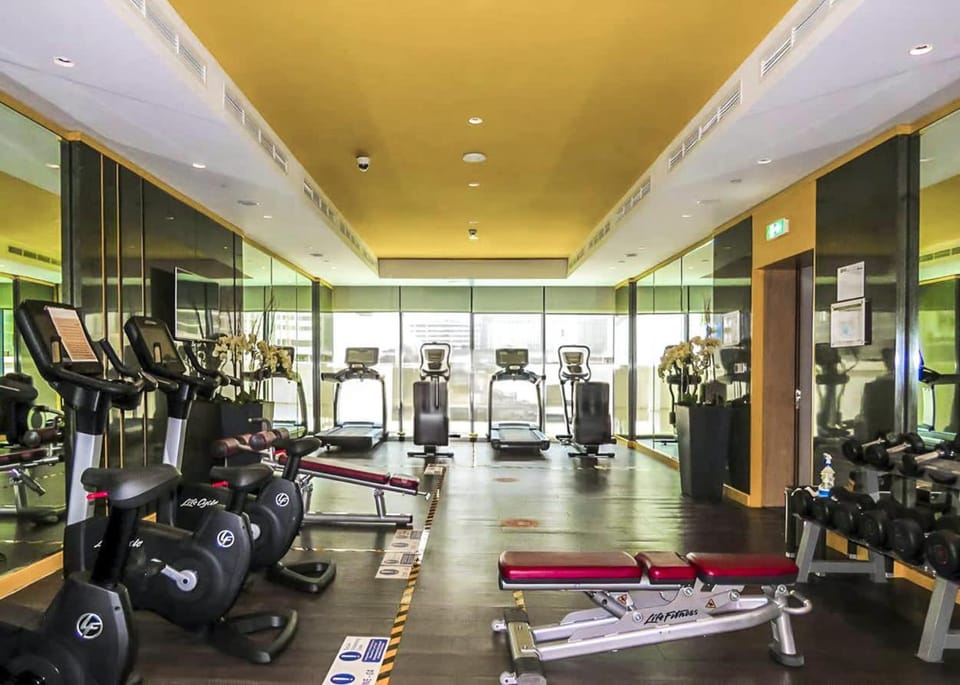 Free housekeeping visits during your stay - StayShort - Spacious 1 Bed in Business Bay that Sleeps 4 Apartment in Dubai