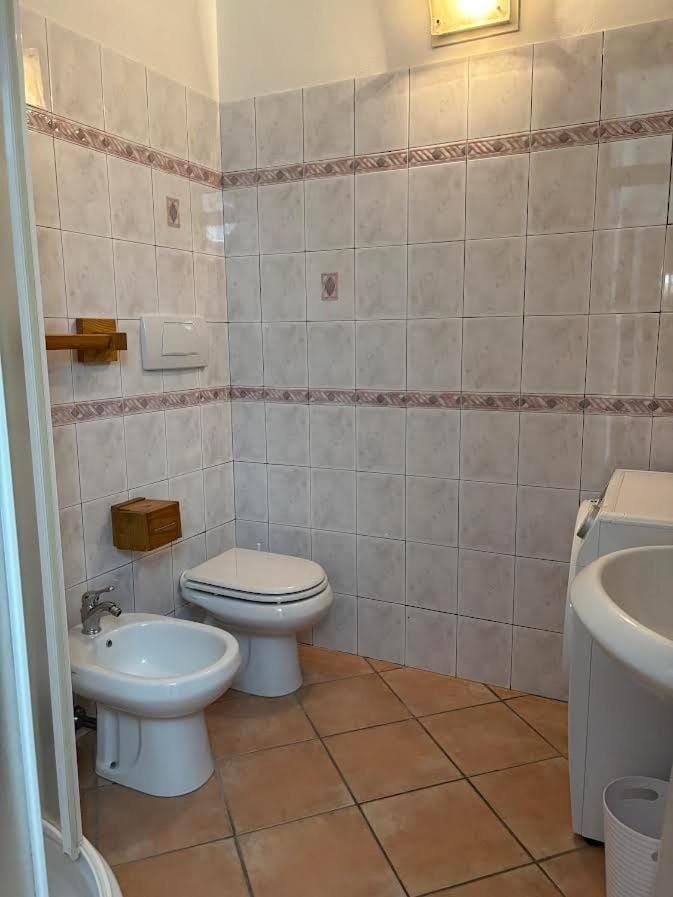 Shower, Toilet, Bathroom, bidet, washing machine