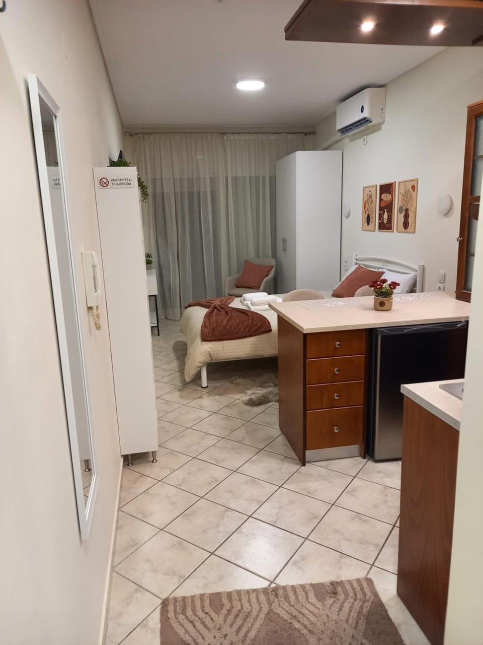 Photo of the whole room
