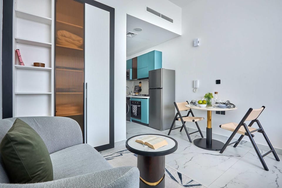 Kitchen or kitchenette, Seating area, Dining area