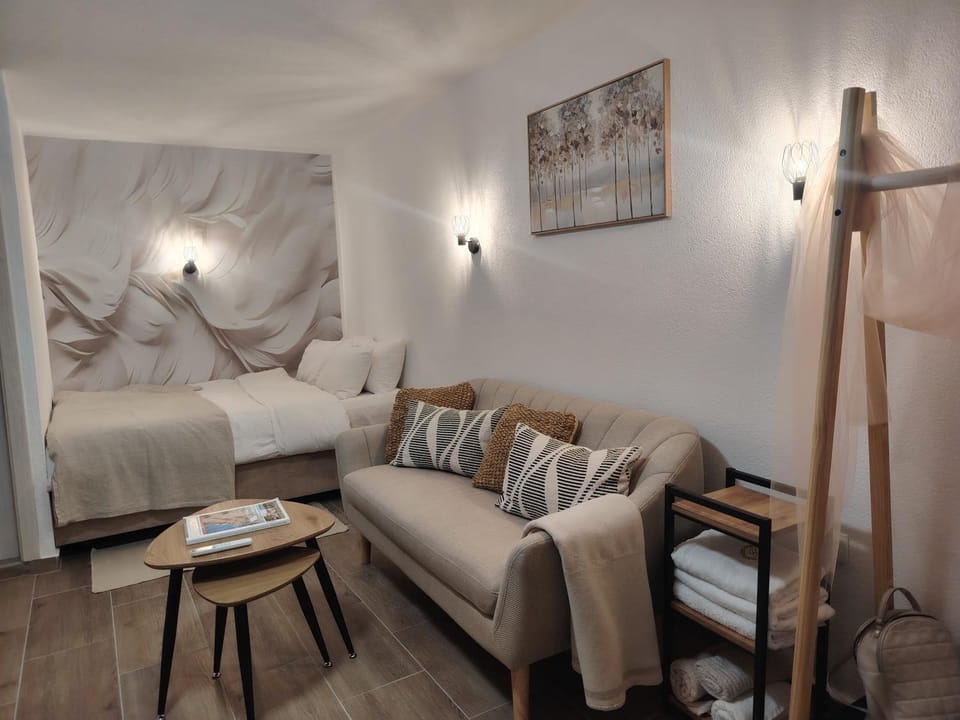 Studio BIANCA Apartment in Dobrota