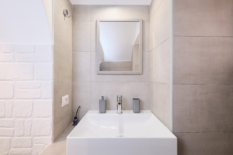 Apt 15 min from Termini Apartment in Rome