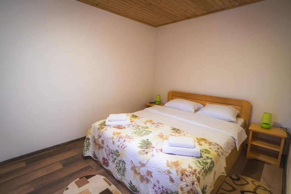 casa Gura Duraului Apartment in Romania