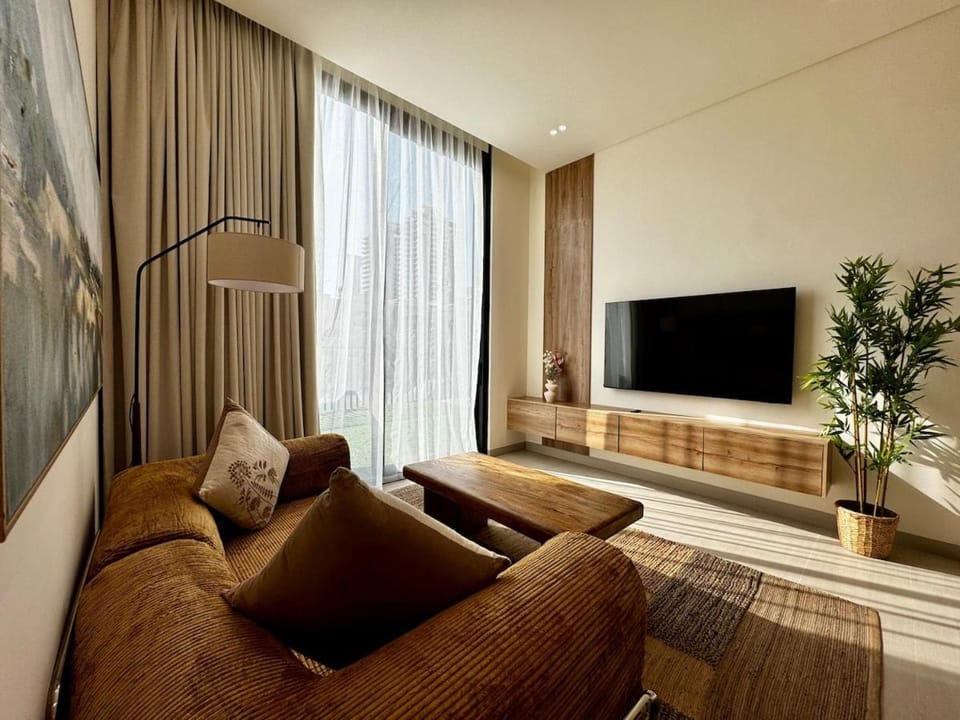 Brand New 1BDR with Large Terrace 4 Guests Apartment in Dubai