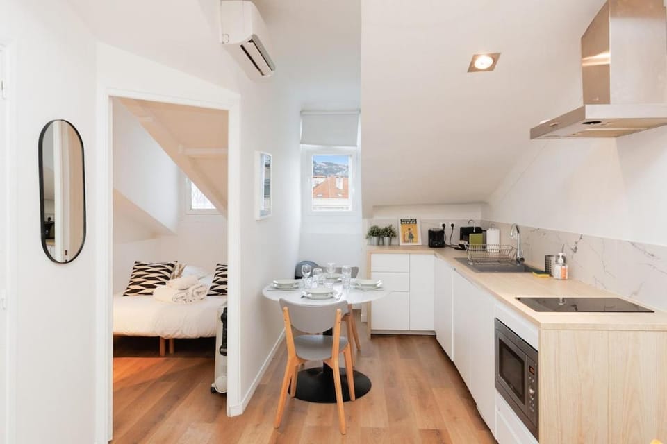 Immogroom - 1 Bedroom - City Center - AC Apartment in Cannes